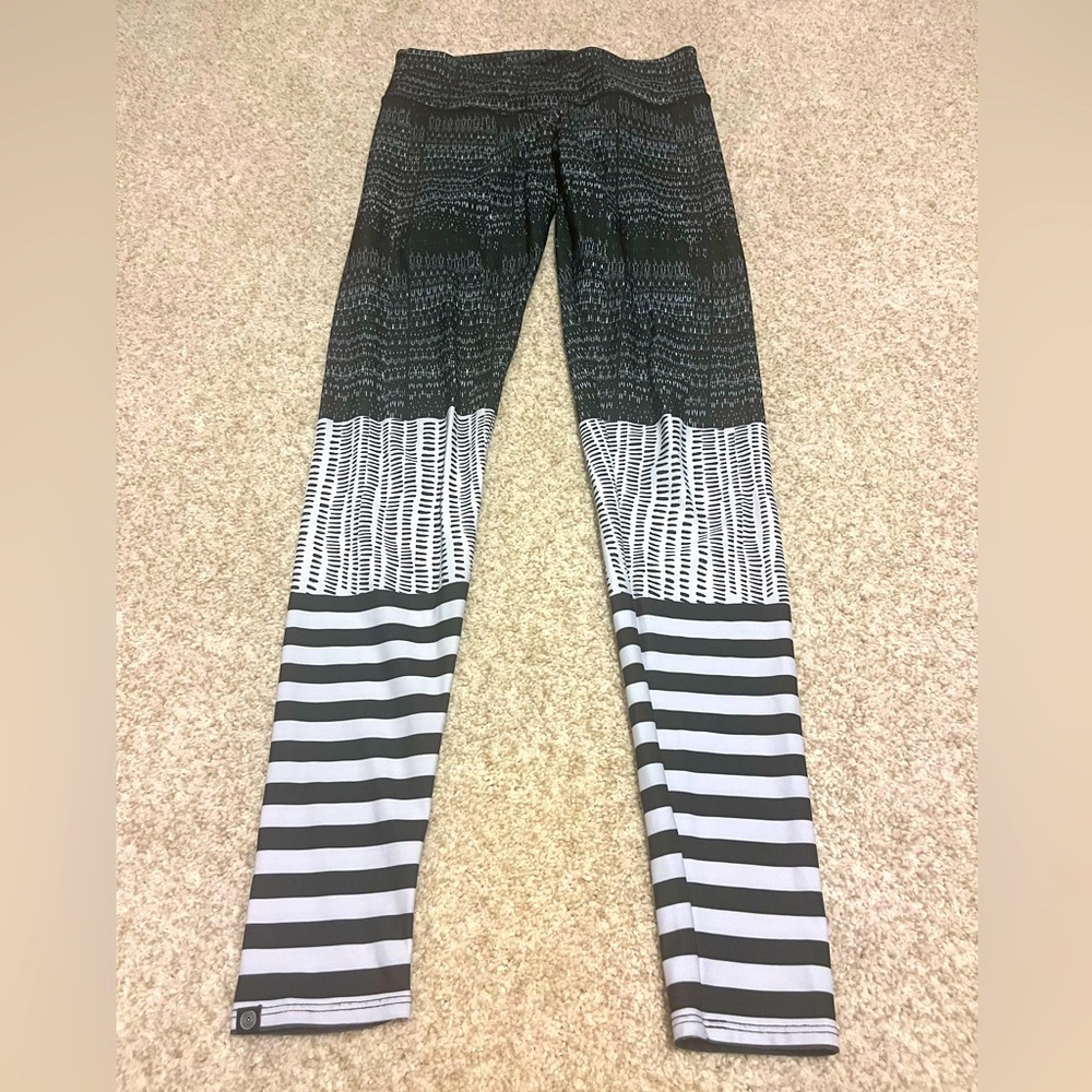 Onzie Yoga Leggings